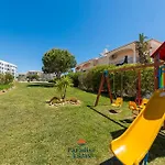 Two Bedroom With Sea Views In Daire