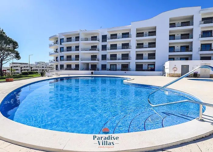 Two Bedroom With Sea Views In Apartamento Albufeira