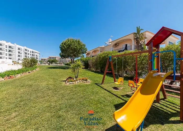 Two Bedroom With Sea Views In Apartamento