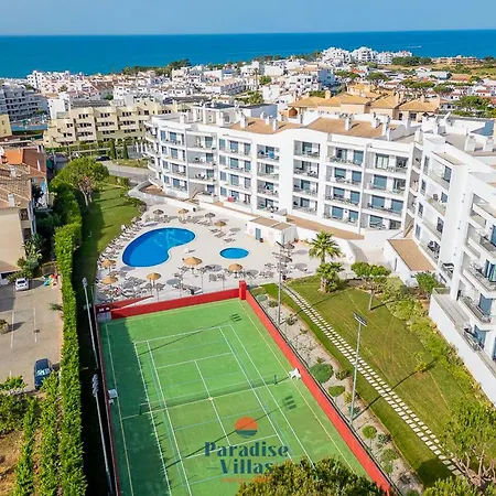 Two Bedroom With Sea Views In Apartman
