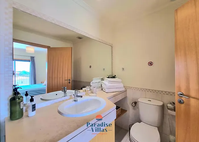 Two Bedroom With Sea Views In Appartement Albufeira