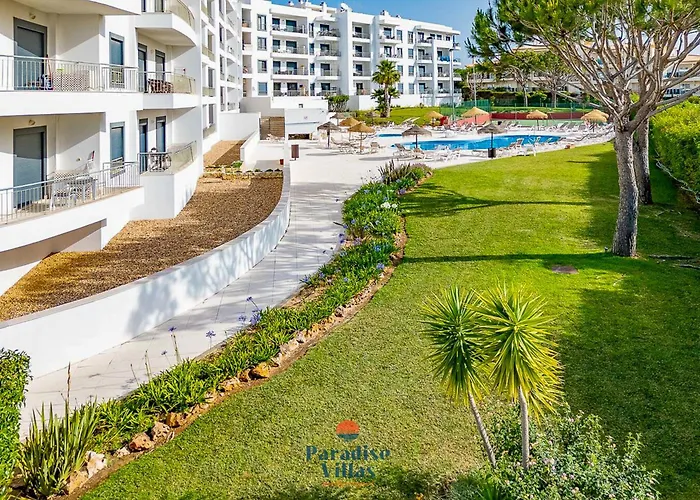 Two Bedroom With Sea Views In Albufeira